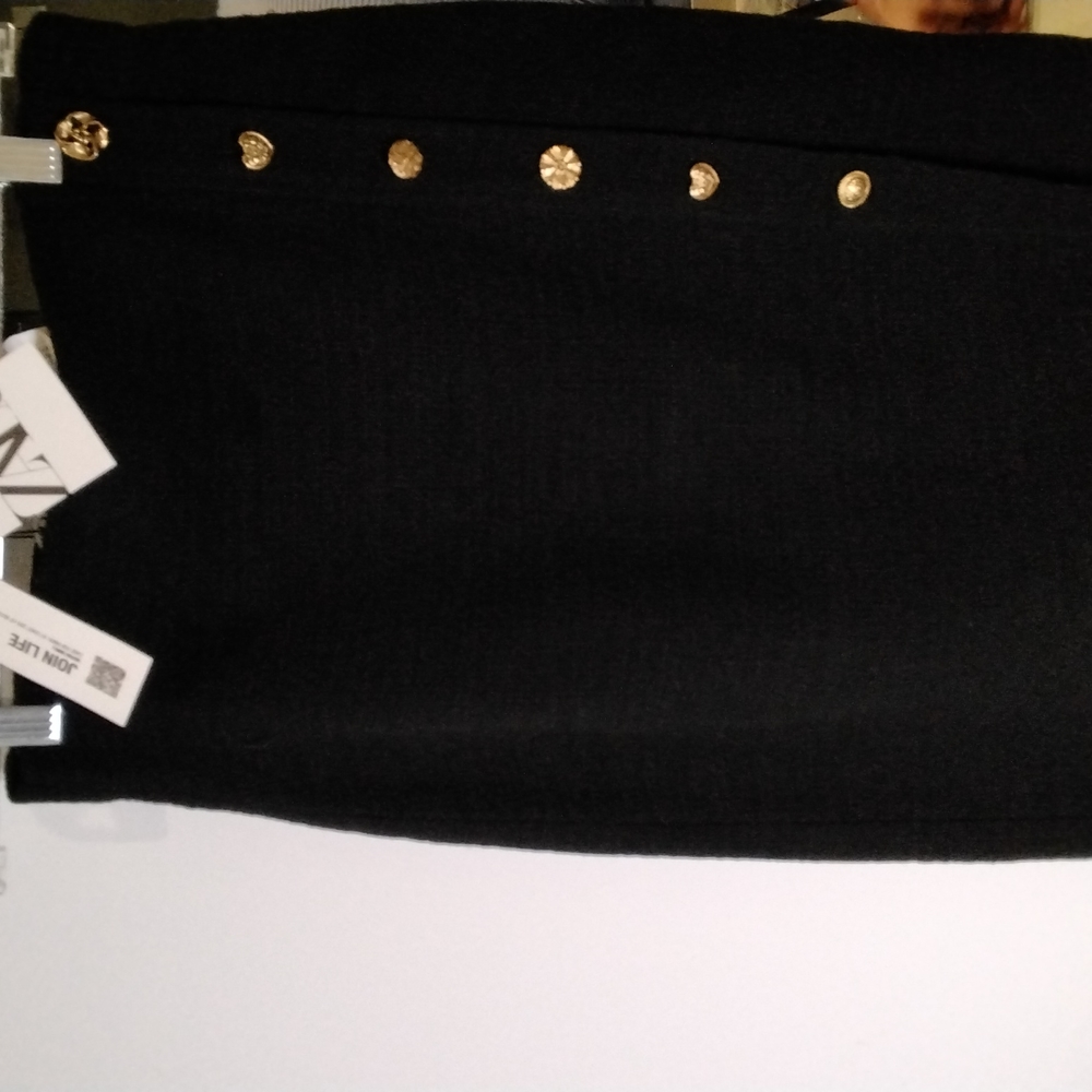 Zara - Picture 4 of 4